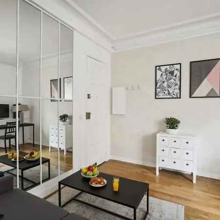 Apartment Modern And Charming With Everything Need